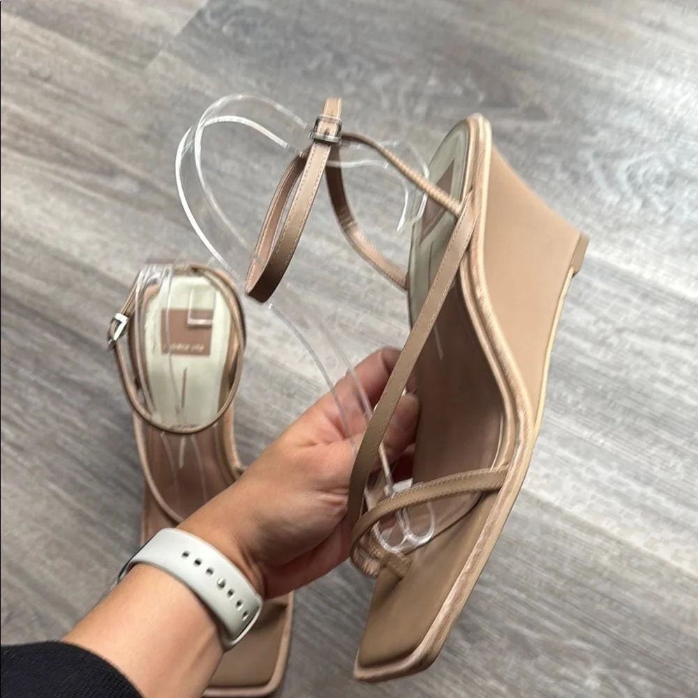 *Dolce Vita Cream Sandals 10M Leather Tan Stylish Wedge 10M